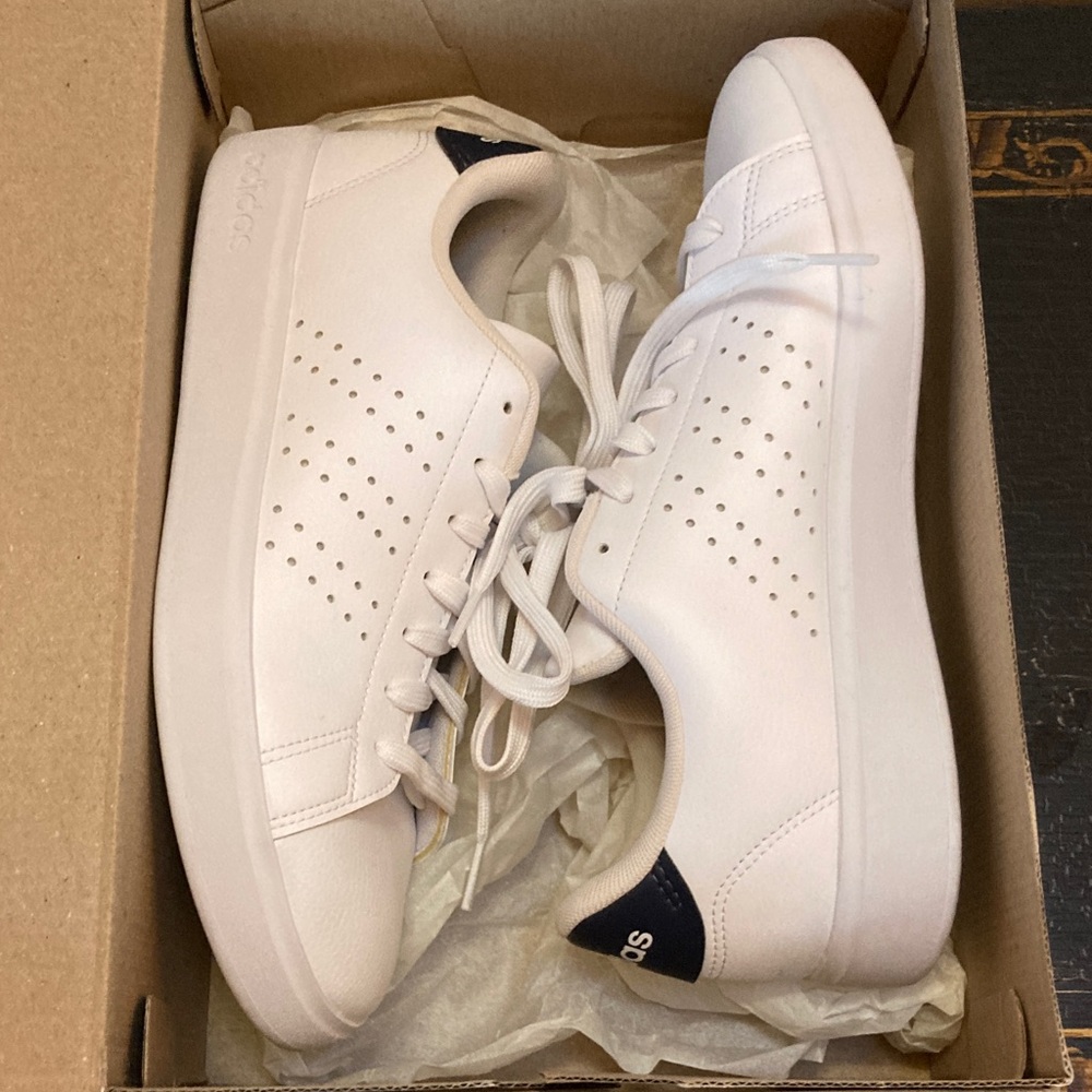 Adidas Women’s Advantage 2.0 Cloudfoam White Sneakers - Picture 12 of 14